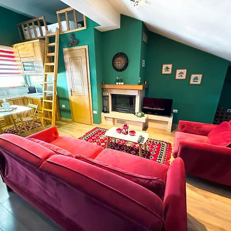 Cozy Elegance Above Korca 아파트 외부 사진