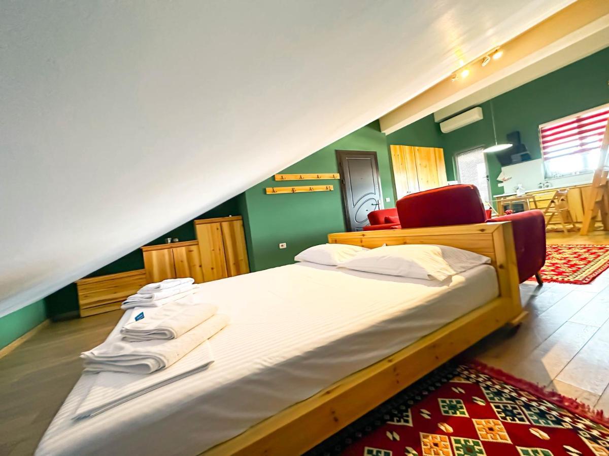 Cozy Elegance Above Korca 아파트 외부 사진